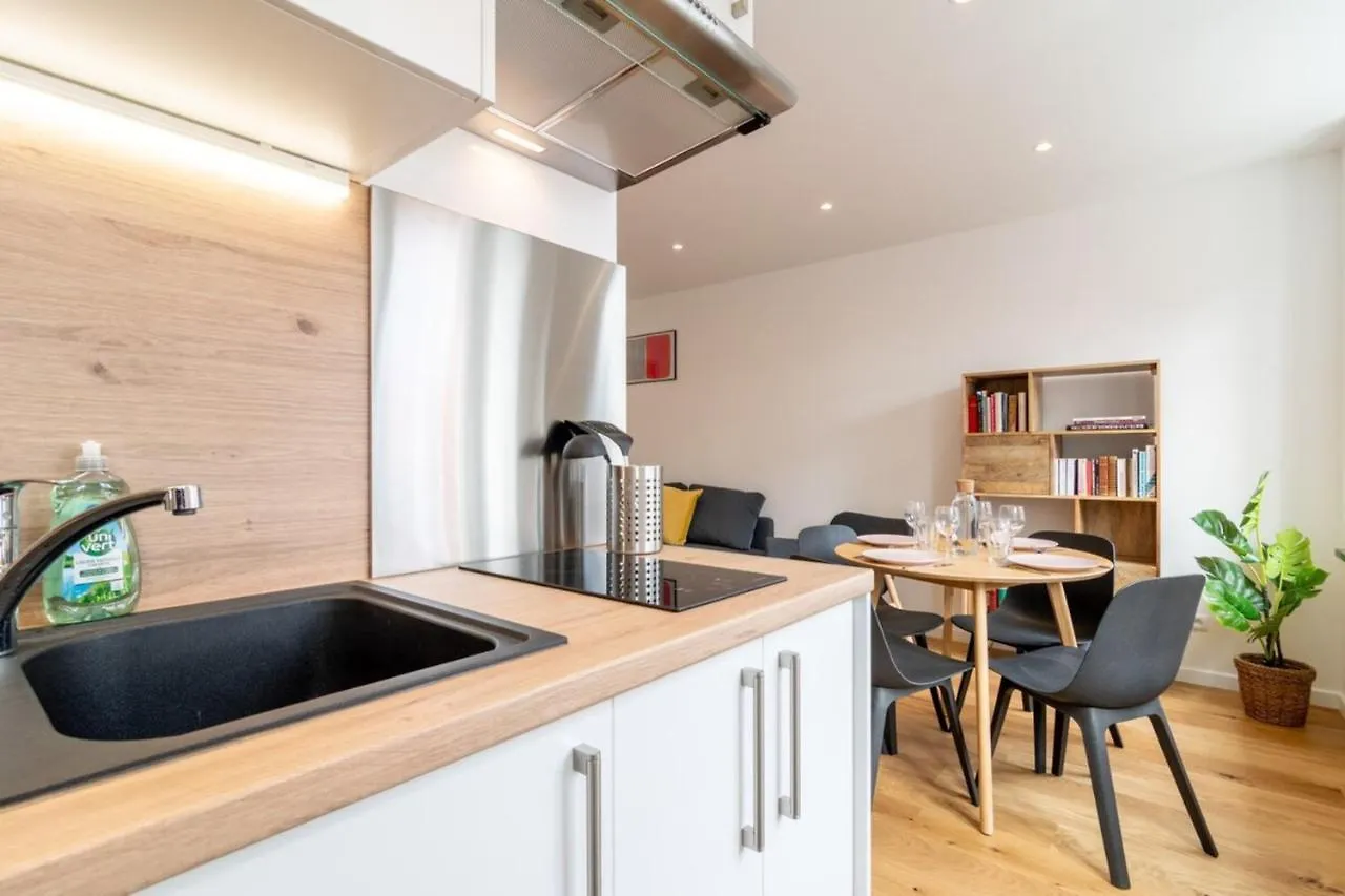 Appartement Heart Of Lille - Nice Cozy & Functional Ap